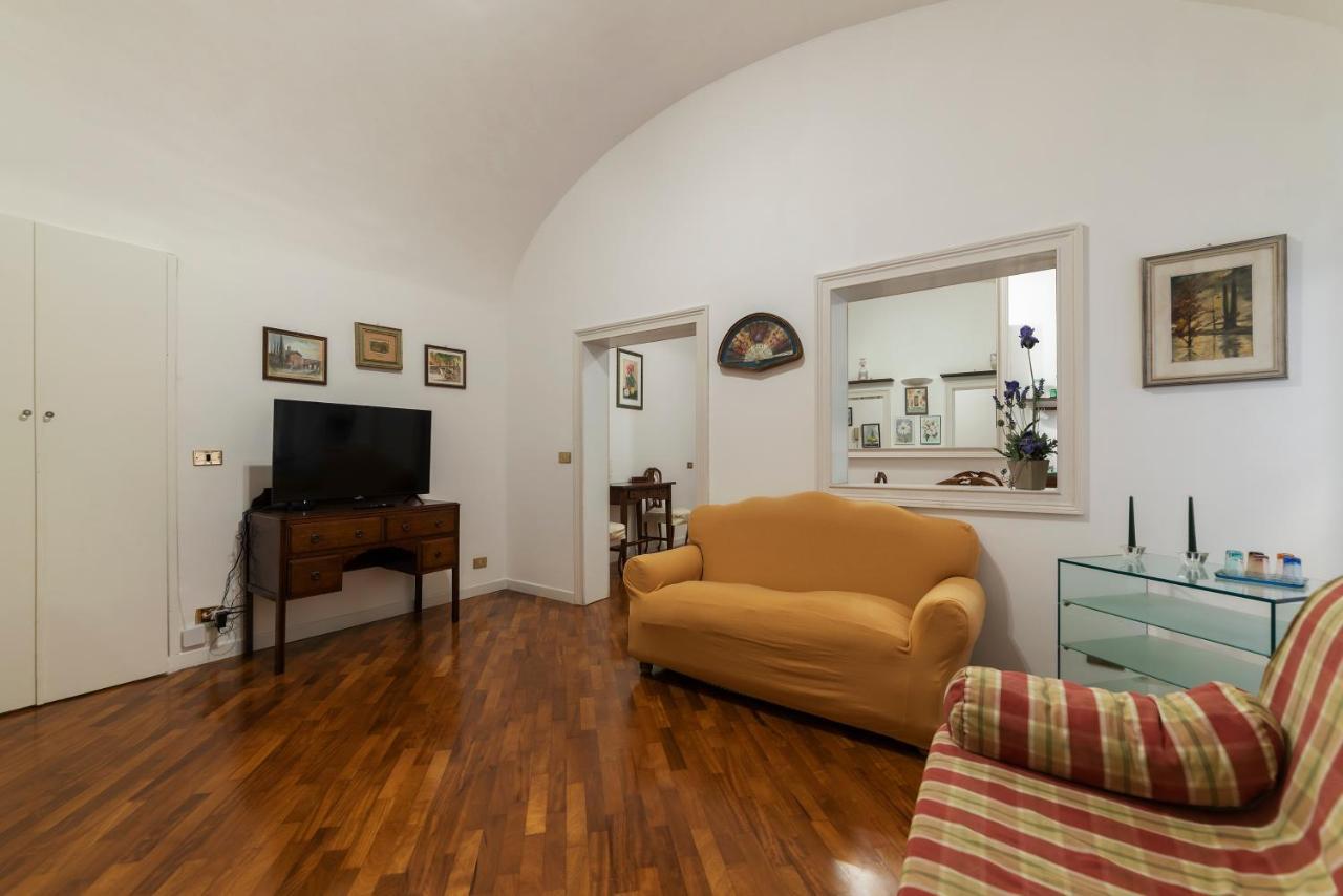 Rione Monti & Cavour Apartment Rom Exteriör bild
