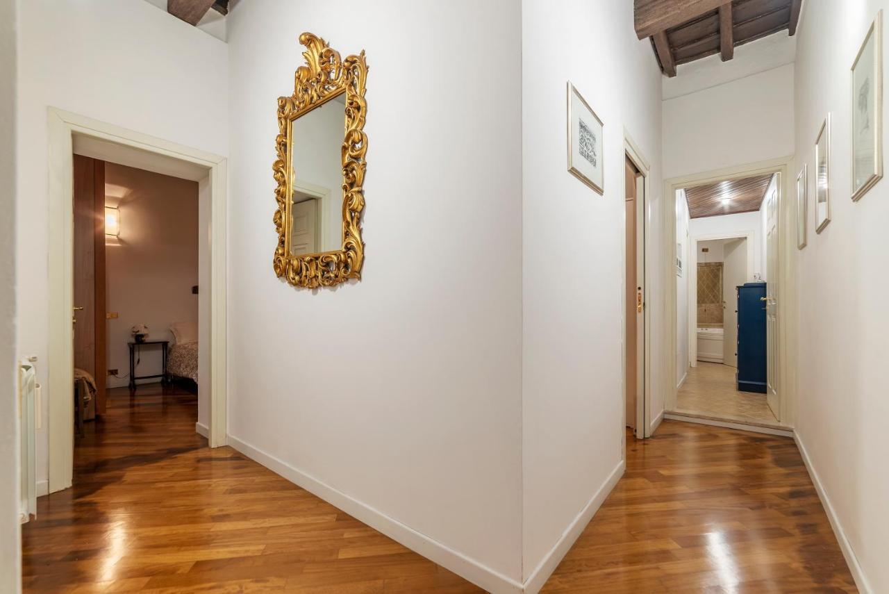 Rione Monti & Cavour Apartment Rom Exteriör bild