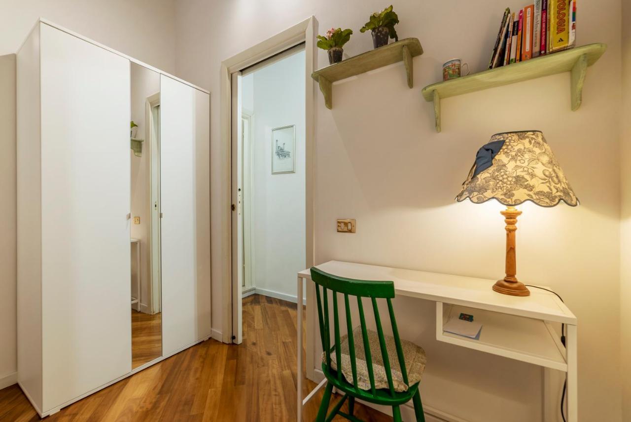 Rione Monti & Cavour Apartment Rom Exteriör bild